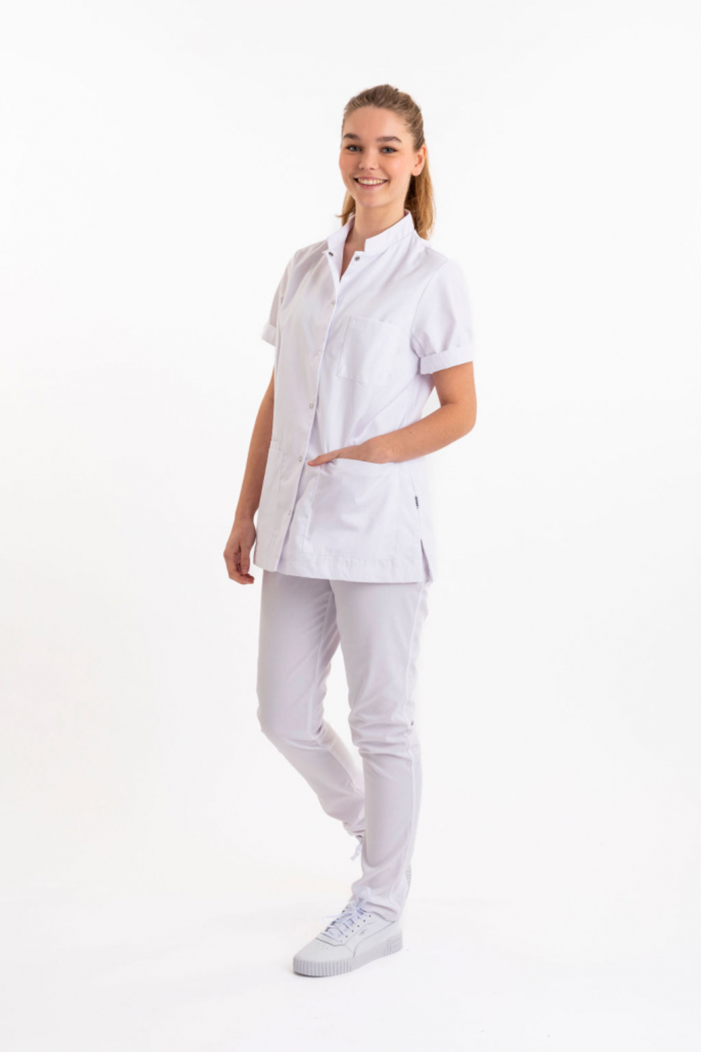 SHAE LAURA SHORT JACK Tuniek Dames Staande Kraag met Doorknoopsluiting