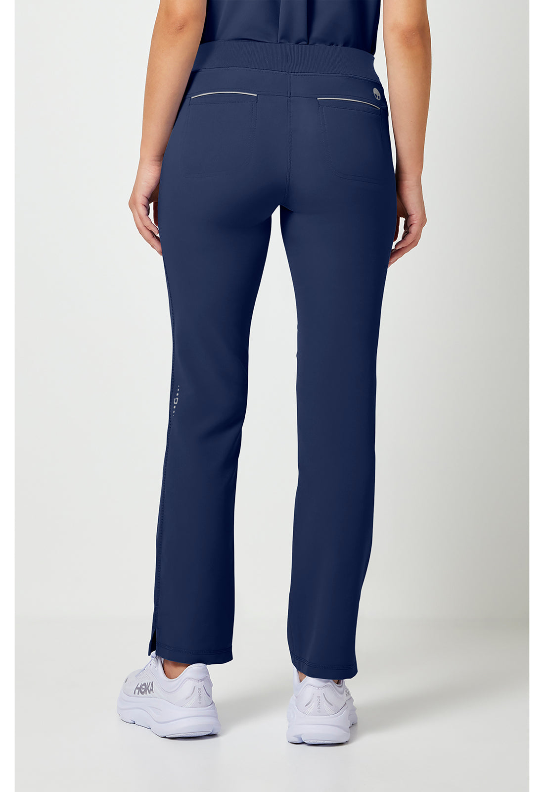 Nisha Pant met middelhoge taille en rechte pijpen met stretchmateriaal