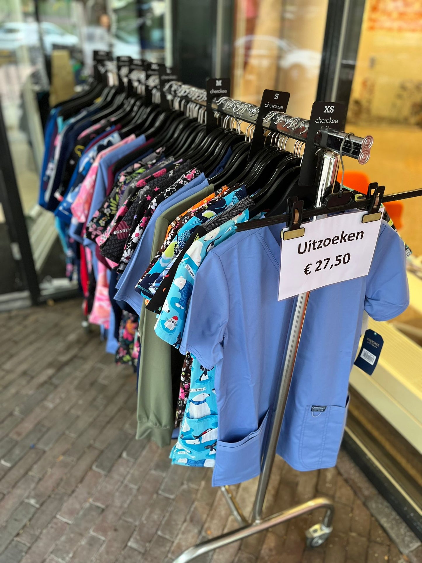 UITVERKOOP Print tunieken (na contact via Facebook of Whatsapp) - Zorgkleding.nl