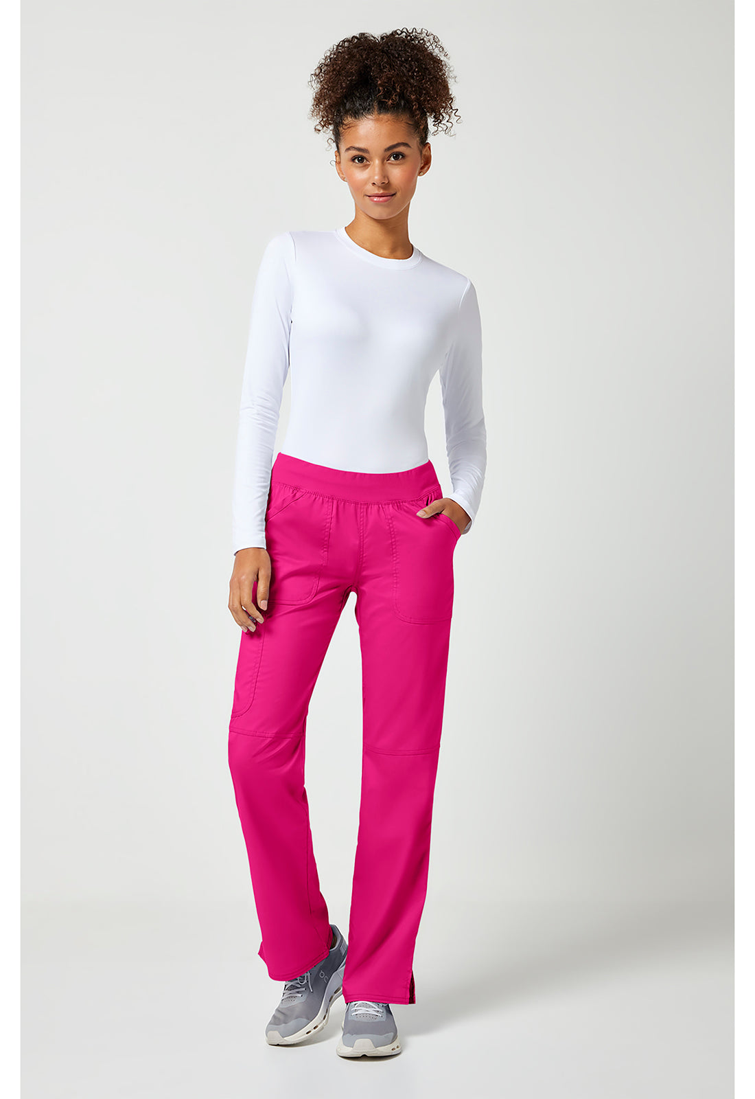 Pull-on broek met middelhoge taille en rechte pijpen met elastische tailleband en cargozak WWE110
