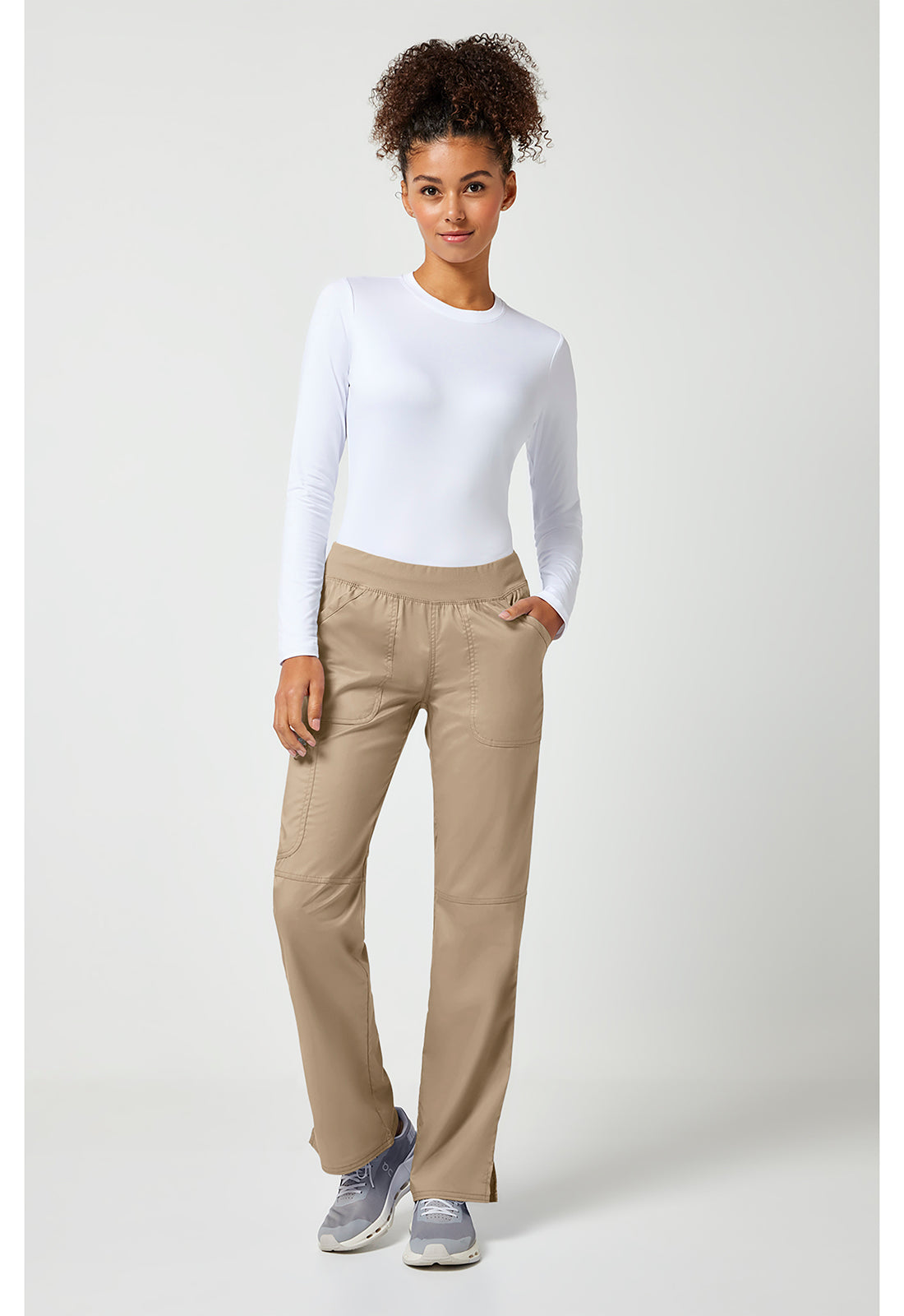 Pull-on broek met middelhoge taille en rechte pijpen met elastische tailleband en cargozak WWE110