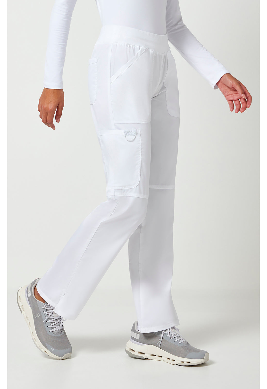 Pull-on broek met middelhoge taille en rechte pijpen met elastische tailleband en cargozak WWE110