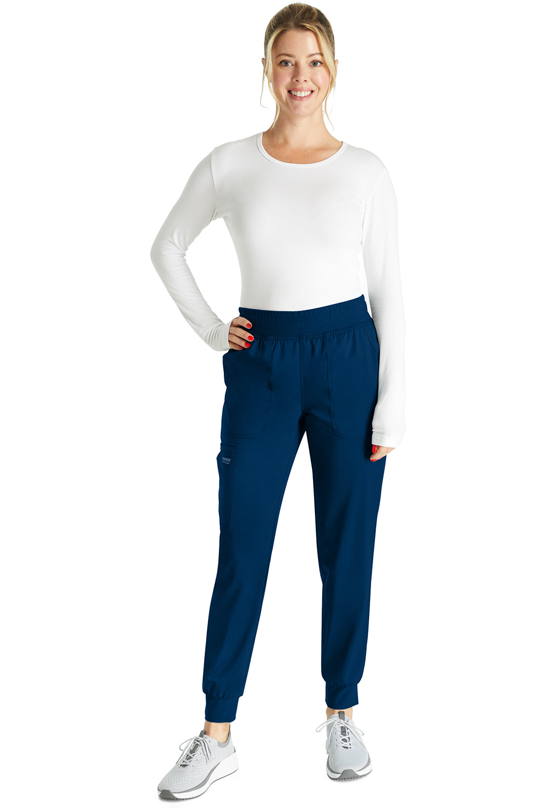 Halfhoge joggingbroek met taps toelopende pijpen en gebreide tailleband WWE115