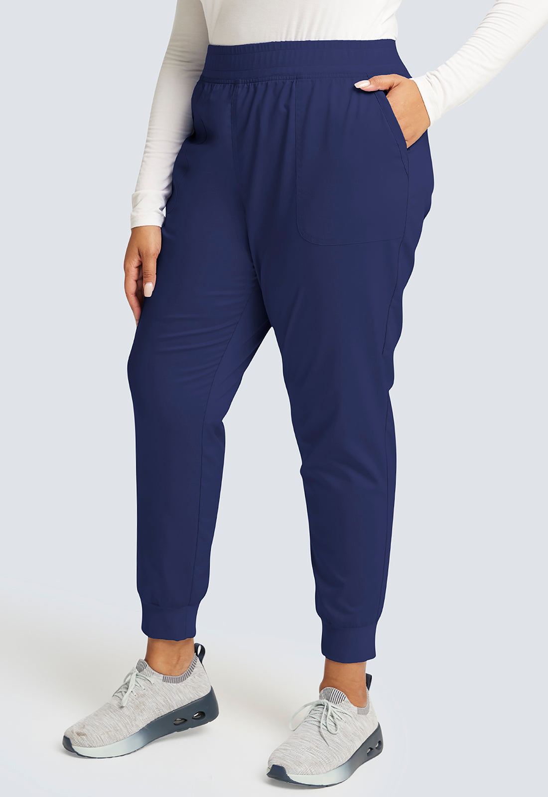 Halfhoge joggingbroek met taps toelopende pijpen en gebreide tailleband WWE115