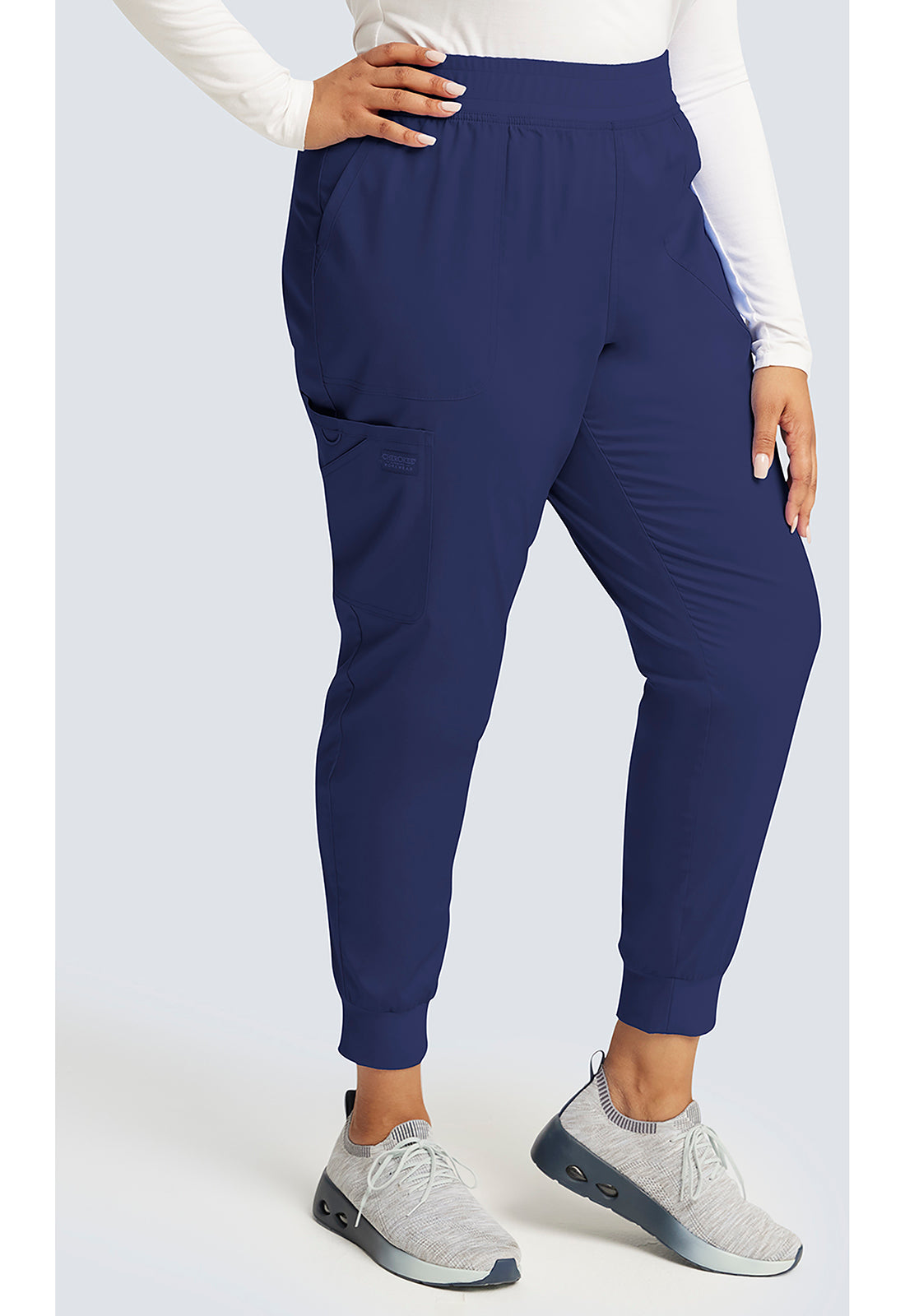 Halfhoge joggingbroek met taps toelopende pijpen en gebreide tailleband WWE115