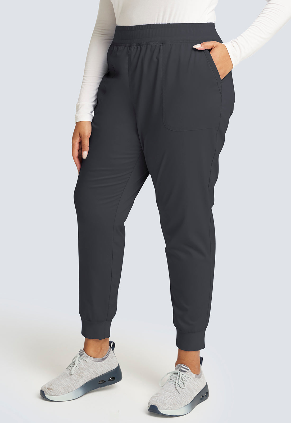Halfhoge joggingbroek met taps toelopende pijpen en gebreide tailleband WWE115