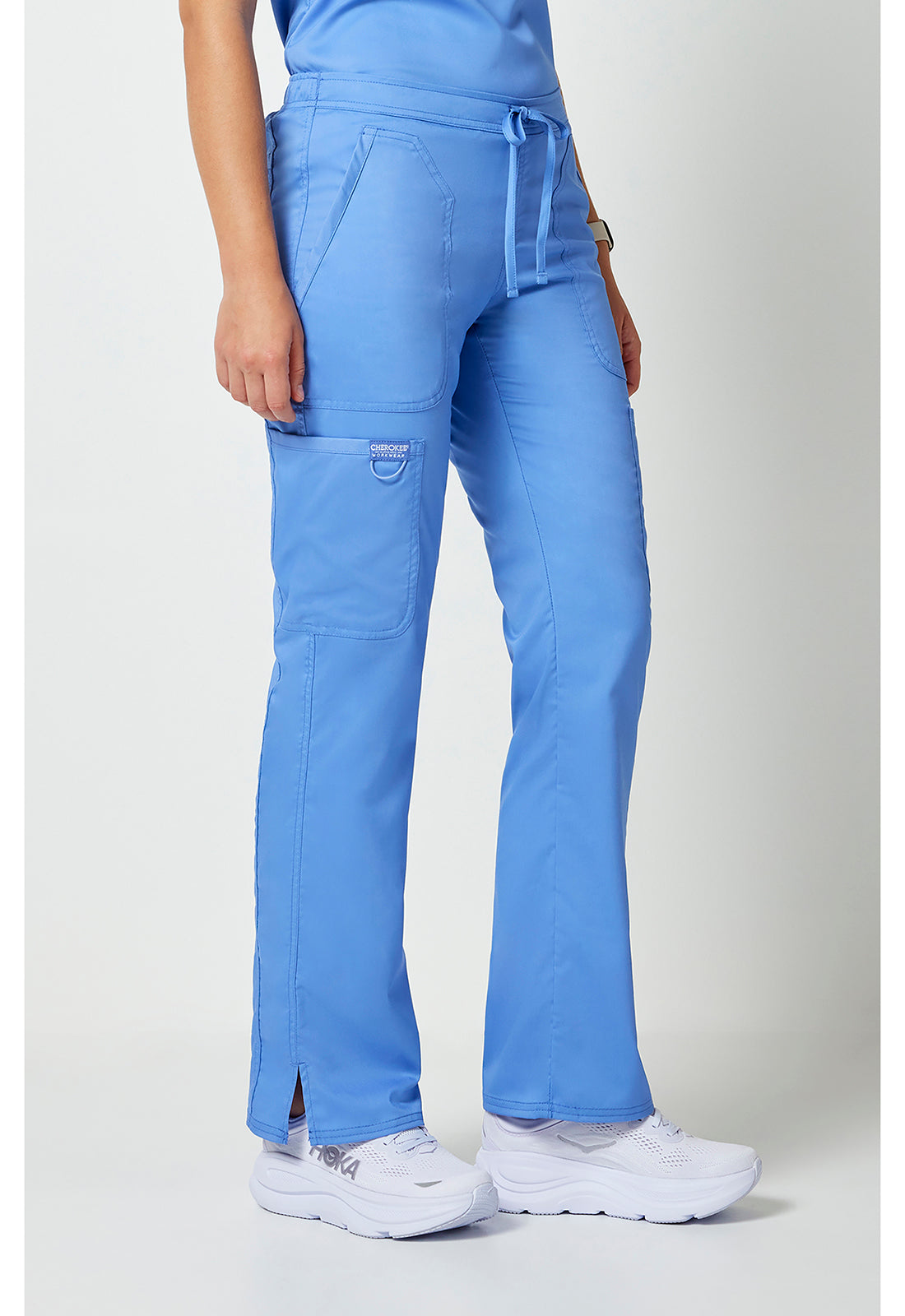 Cherokee Workwear Mid-rise jeans met gematigde uitlopende pijpen en trekkoord met cargozakken en 2-way stretch WWE120